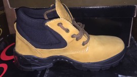 Botina Du Gaucho CA Cadarso Nobuck Castor